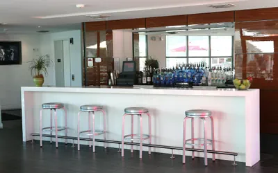 Photo 3 - Heat Hotel