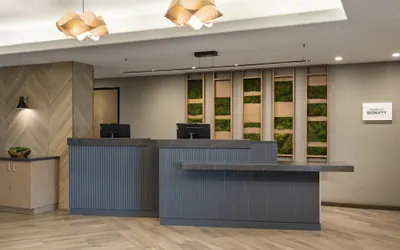 Photo 5 - Fairfield by Marriott Inn & Suites Fresno River Park