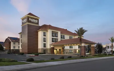 Photo 2 - Fairfield by Marriott Inn & Suites Fresno River Park