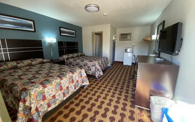 Photo 5 - Lodge Inn