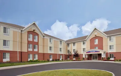 Photo 2 - Candlewood Suites Kansas City Speedway by IHG