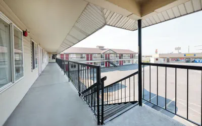 Photo 4 - King City Motel by OYO Pasco