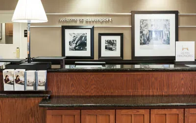 Photo 3 - Hampton Inn & Suites Davenport