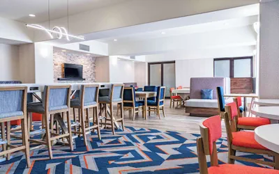 Photo 3 - Hampton Inn Baton Rouge - Denham Springs