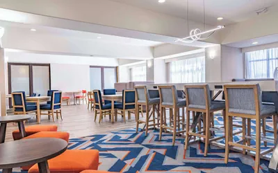 Photo 4 - Hampton Inn Baton Rouge - Denham Springs