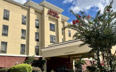 Hampton Inn & Suites McComb