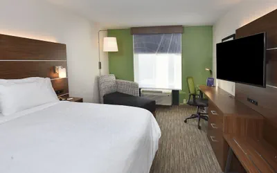 Photo 5 - Holiday Inn Express Selma by IHG