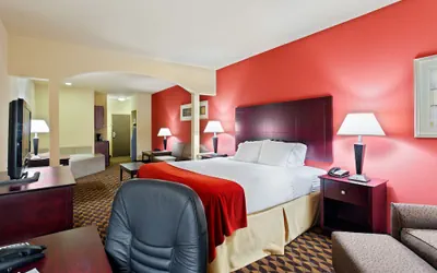 Photo 4 - Holiday Inn Express Hotel & Suites Malvern by IHG