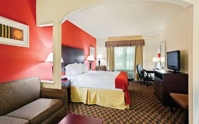 Photo 3 - Holiday Inn Express Hotel & Suites Malvern by IHG