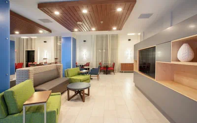 Photo 2 - Holiday Inn Express & Suites Phoenix - Glendale Sports Dist by IHG