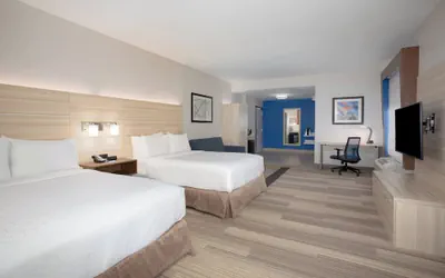Photo 4 - Holiday Inn Express & Suites Phoenix - Glendale Sports Dist by IHG