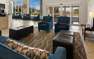 Photo 5 - Comfort Suites Granbury