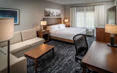 Photo 2 - Delta Hotels by Marriott Huntington Mall