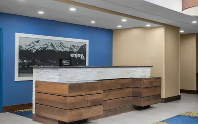 Photo 3 - Hampton Inn Syracuse Clay