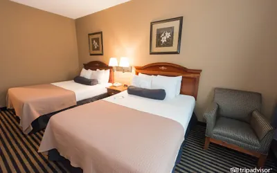 Photo 3 - Mountain Inn & Suites