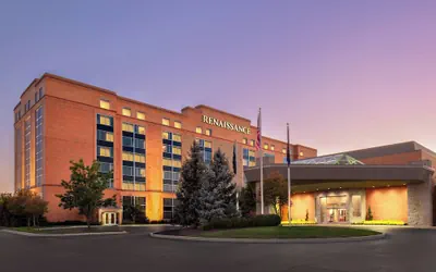 Photo 2 - Renaissance Indianapolis North Hotel