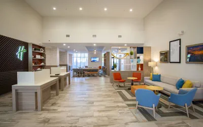 Photo 2 - Holiday Inn Pensacola - University Area by IHG
