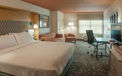Photo 3 - Holiday Inn Pensacola - University Area by IHG