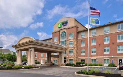 Photo 2 - Holiday Inn Express & Suites Cincinnati - Mason by IHG