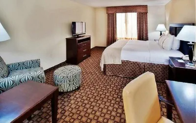Photo 2 - Holiday Inn Quincy East by IHG