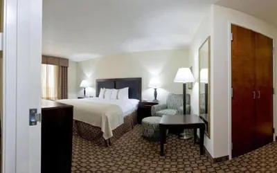 Photo 4 - Holiday Inn Quincy East by IHG