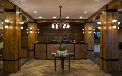 Photo 3 - The Lodge at Mountaineer Square, A Vail Resorts Property