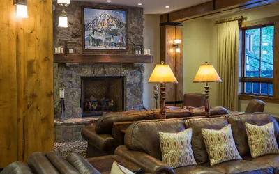 Photo 4 - The Lodge at Mountaineer Square, A Vail Resorts Property