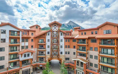 Photo 2 - The Lodge at Mountaineer Square, A Vail Resorts Property