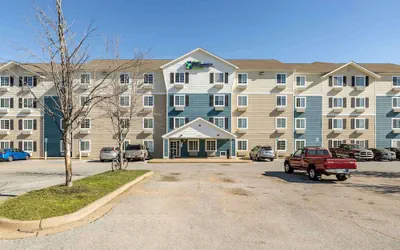 Photo 2 - WoodSpring Suites Fayetteville I-49