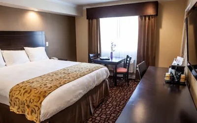 Photo 5 - Marinwood Inn & Suites