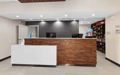 Photo 4 - Hampton Inn & Suites Houston - Rosenberg