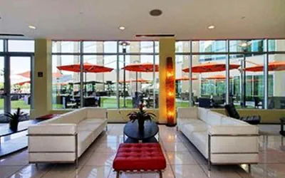 Photo 2 - University Plaza Waterfront Hotel
