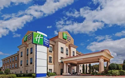 Photo 2 - Holiday Inn Express Hotel & Suites Victoria by IHG