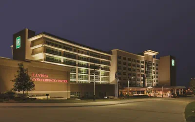 Photo 2 - Embassy Suites Omaha-La Vista/Hotel & Conference Center
