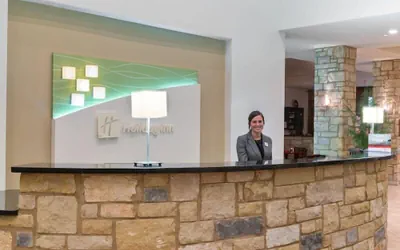 Photo 2 - Holiday Inn Temple-Belton by IHG