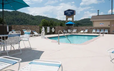 Photo 2 - Hampton Inn Murphy