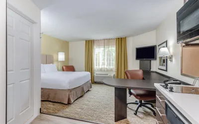 Photo 4 - Candlewood Suites Secaucus - Meadowlands by IHG