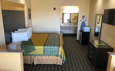 Photo 3 - Homegate Inn and Suites