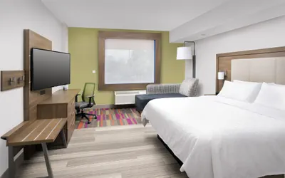 Photo 5 - Holiday Inn Express Jacksonville Beach by IHG