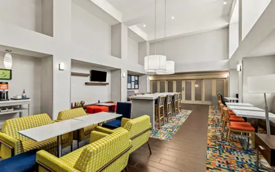 Photo 3 - Hampton Inn & Suites Corpus Christi I-37 - Navigation Blvd