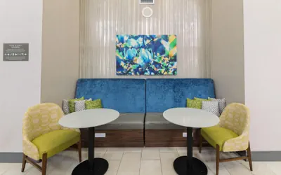 Photo 5 - Hampton Inn & Suites Florence-Downtown