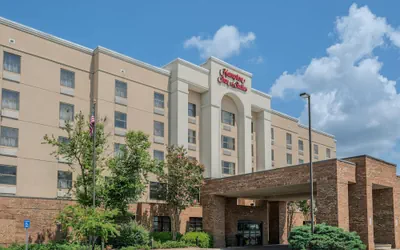 Photo 2 - Hampton Inn & Suites Florence-Downtown