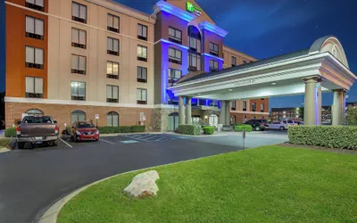 Photo 2 - Holiday Inn Express & Suites Lebanon-Nashville Area by IHG