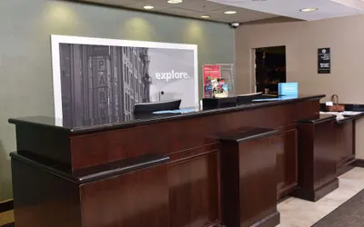 Photo 3 - Hampton Inn & Suites Alexandria