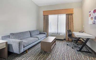 Photo 5 - Best Western Plus Peppertree Inn At Omak