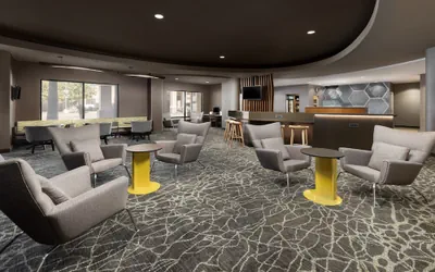 Photo 4 - SpringHill Suites by Marriott Fresno