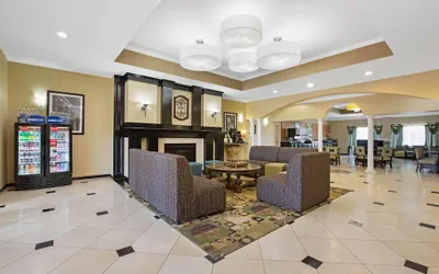 Photo 2 - La Quinta Inn & Suites by Wyndham Pearland - Houston South