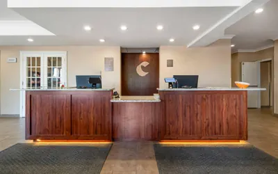 Photo 5 - Comfort Suites Elizabethtown