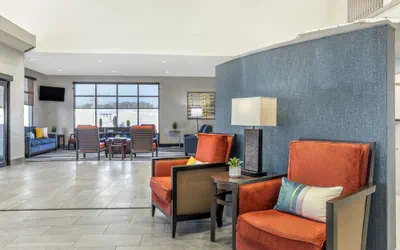 Photo 3 - Comfort Suites Nacogdoches