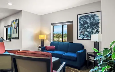 Photo 4 - Comfort Suites Lindale - Tyler North